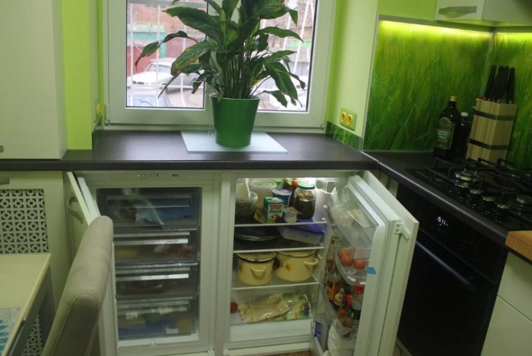 Кухня 4 кв метра дизайн с холодильником и газовой колонкой