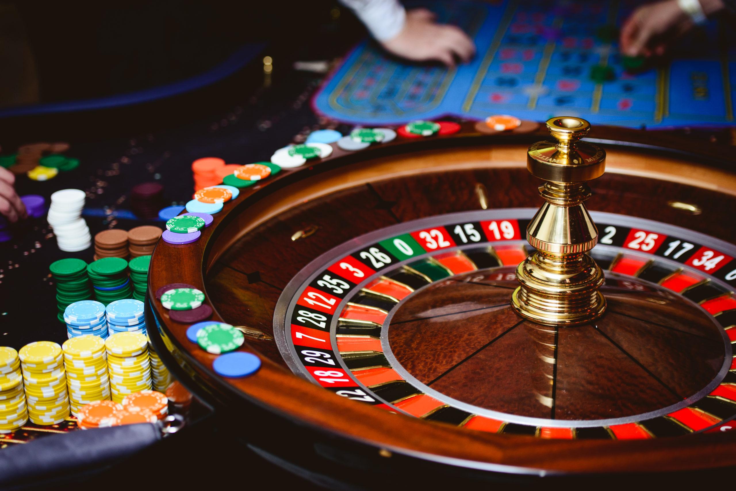 Честные онлайн казино: как контролируют игровые автоматы?